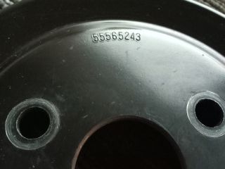 bontott OPEL ASTRA J Vízpumpa Szíjtárcsa