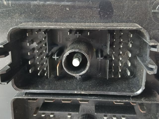 bontott OPEL ASTRA J Biztosítéktábla Motortér