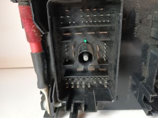 bontott OPEL ASTRA J Biztosítéktábla Motortér