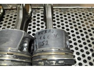 bontott OPEL ASTRA J Dugattyú