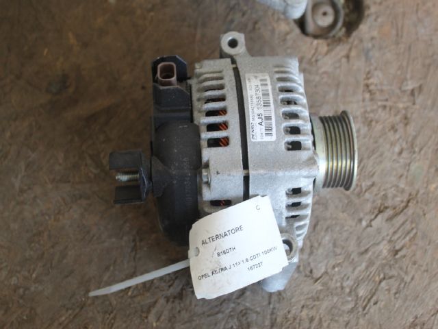 bontott OPEL ASTRA J Generátor