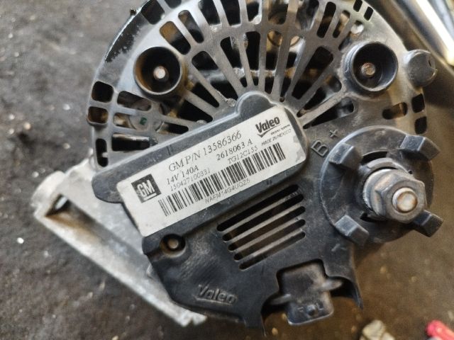 bontott OPEL ASTRA J Generátor