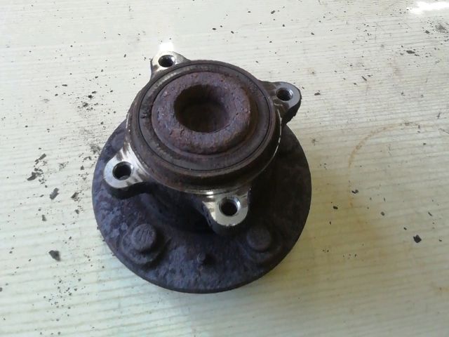 bontott OPEL ASTRA J Jobb hátsó Kerékagy