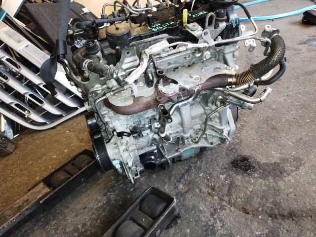 bontott OPEL ASTRA J Motor (Fűzött blokk hengerfejjel)