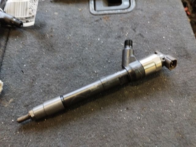 bontott OPEL ASTRA J Porlasztó (1 db)