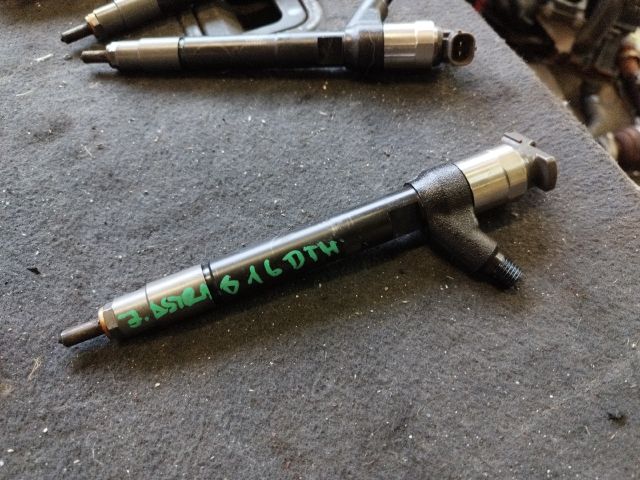 bontott OPEL ASTRA J Porlasztó (1 db)