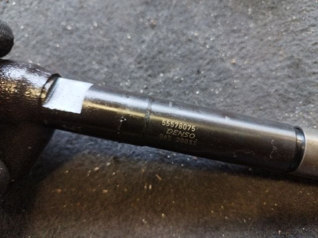 bontott OPEL ASTRA J Porlasztó (1 db)