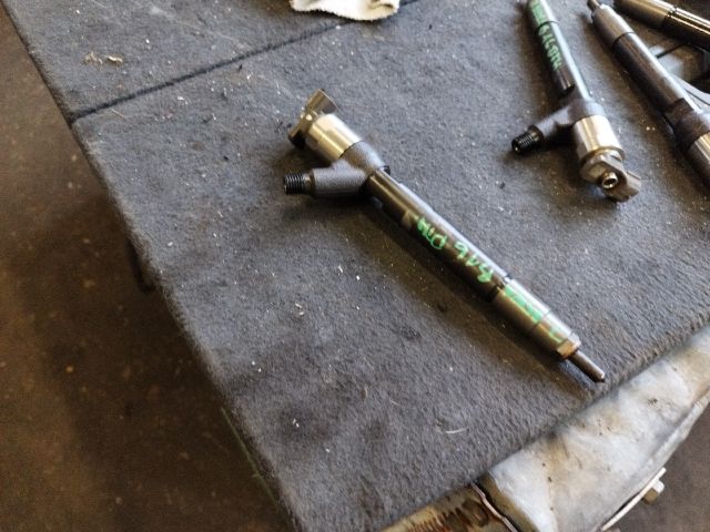 bontott OPEL ASTRA J Porlasztó (1 db)