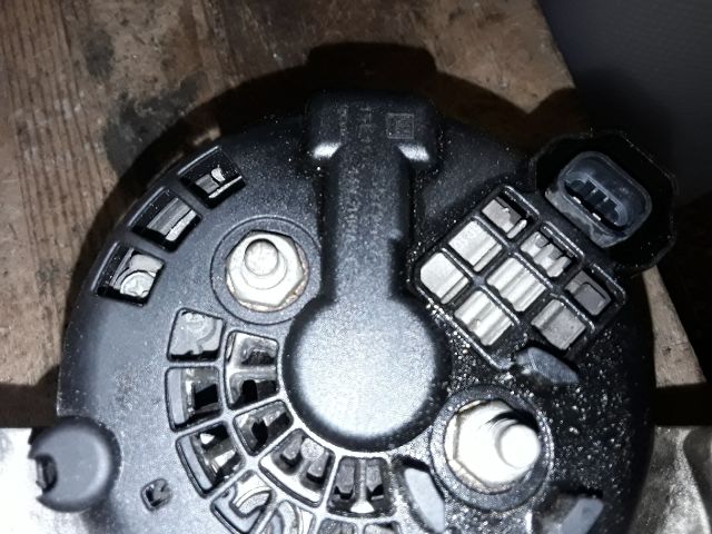 bontott OPEL ASTRA J Generátor