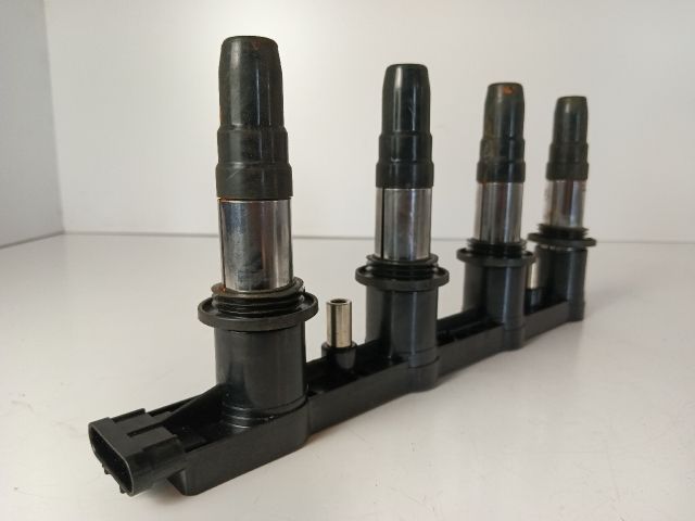 bontott OPEL ASTRA J Gyújtótrafó