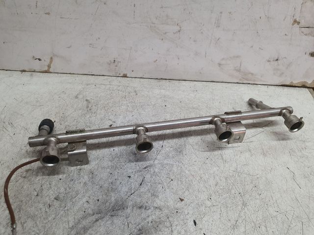 bontott OPEL ASTRA J Közösnyomócső