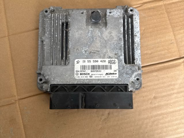 bontott OPEL ASTRA J Motorvezérlő