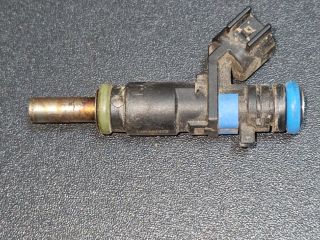 bontott OPEL ASTRA J Porlasztó (1 db)