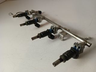 bontott OPEL ASTRA J Porlasztó Sor / Híd