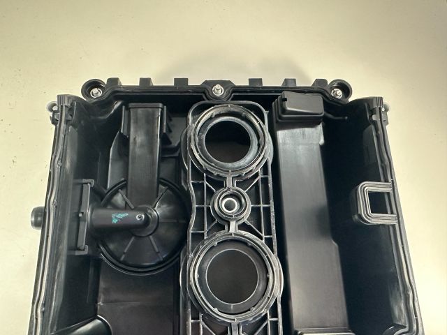 bontott OPEL ASTRA J Szelepfedél