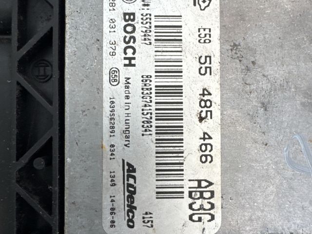 bontott OPEL ASTRA J Motorvezérlő