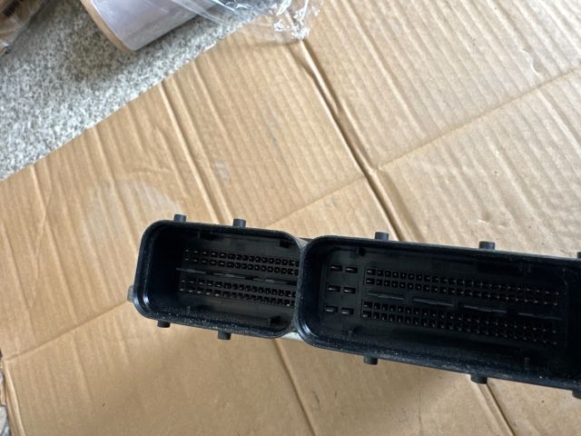 bontott OPEL ASTRA J Motorvezérlő