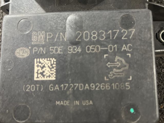 bontott OPEL ASTRA J Üzemanyag Szivattyú Relé