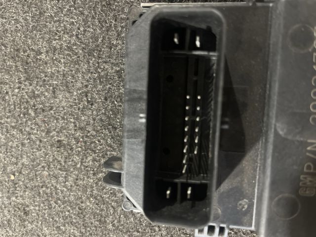 bontott OPEL ASTRA J Üzemanyag Szivattyú Relé