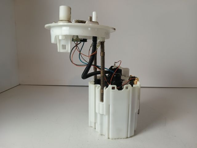 bontott OPEL ASTRA J Üzemanyag Szivattyú