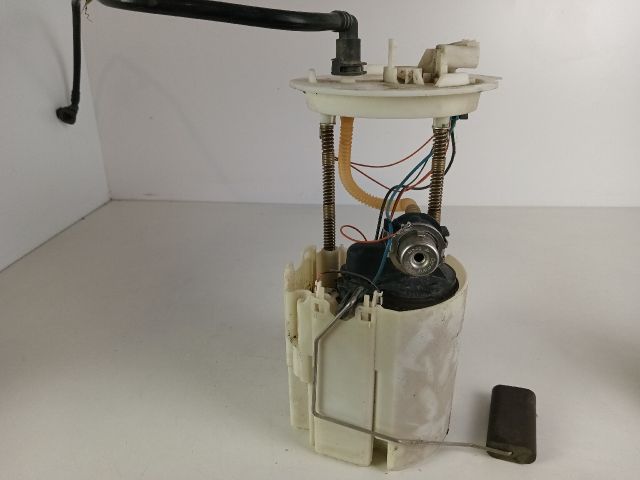 bontott OPEL ASTRA J Üzemanyag Szivattyú