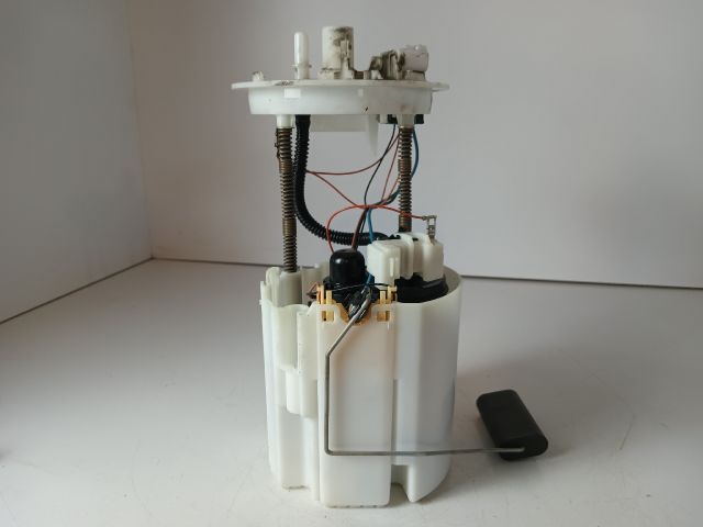 bontott OPEL ASTRA J Üzemanyag Szivattyú