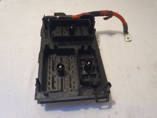 bontott OPEL ASTRA J Biztosítéktábla Motortér