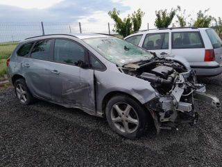 bontott OPEL ASTRA J Dugattyú