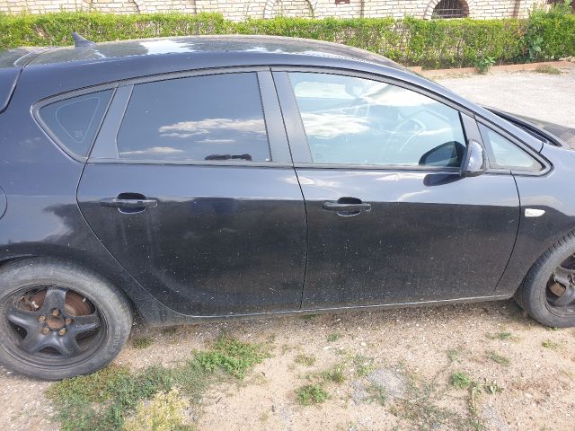 bontott OPEL ASTRA J EGR Hűtő