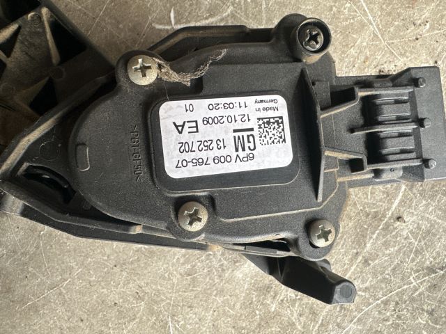 bontott OPEL ASTRA J Gázpedál (Elektromos)