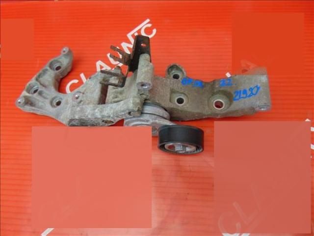 bontott OPEL ASTRA J Generátor Tartó Bak