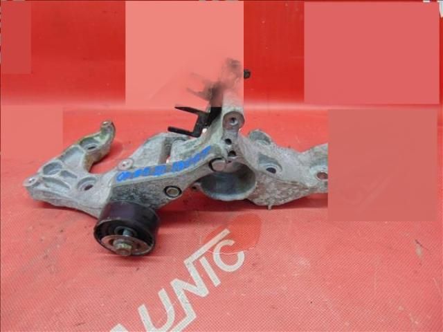 bontott OPEL ASTRA J Generátor Tartó Bak