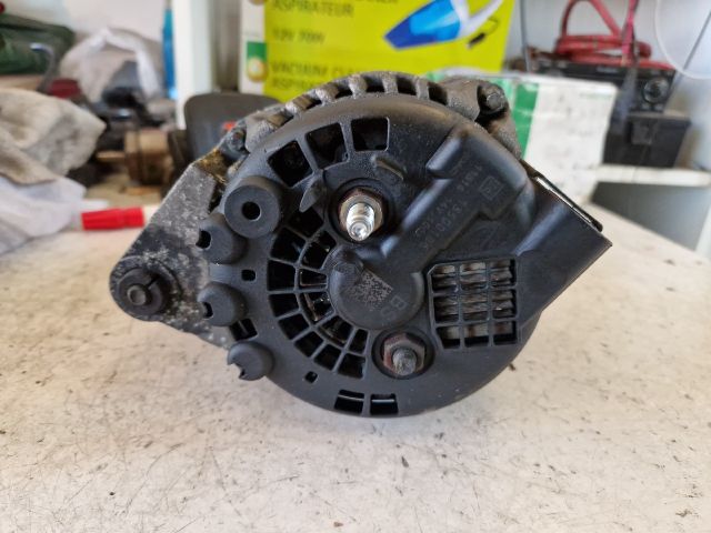 bontott OPEL ASTRA J Generátor