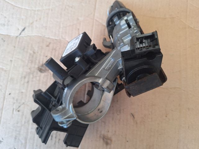 bontott OPEL ASTRA J Gyújtáskapcsoló Házzal