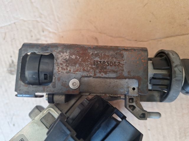 bontott OPEL ASTRA J Gyújtáskapcsoló Házzal