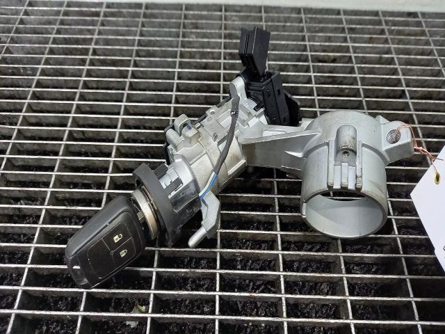 bontott OPEL ASTRA J Gyújtáskapcsoló