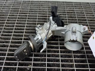 bontott OPEL ASTRA J Gyújtáskapcsoló