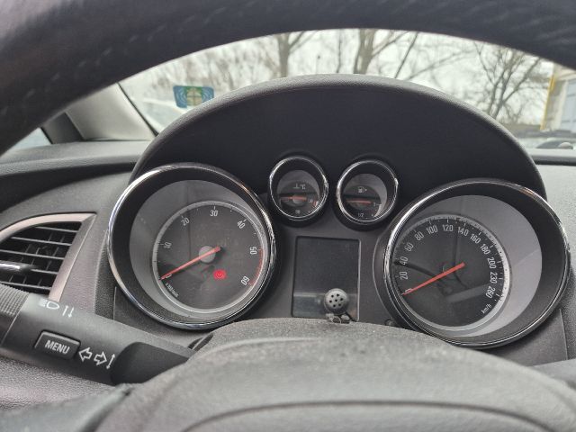 bontott OPEL ASTRA J Jobb első Csonkállvány Kerékaggyal