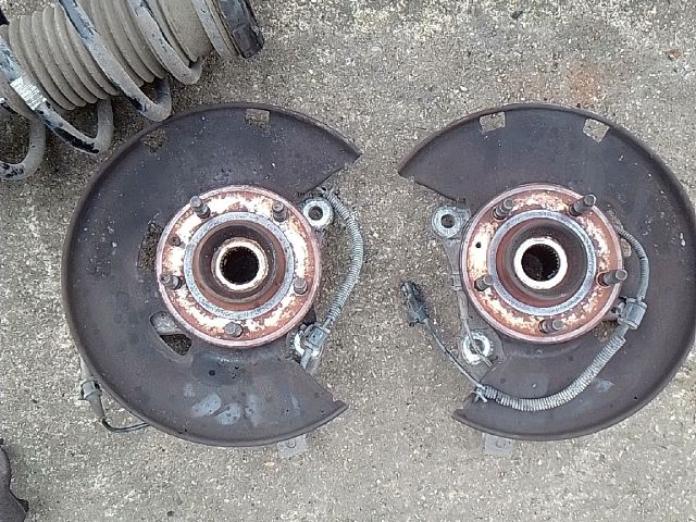 bontott OPEL ASTRA J Jobb első Csonkállvány Kerékaggyal