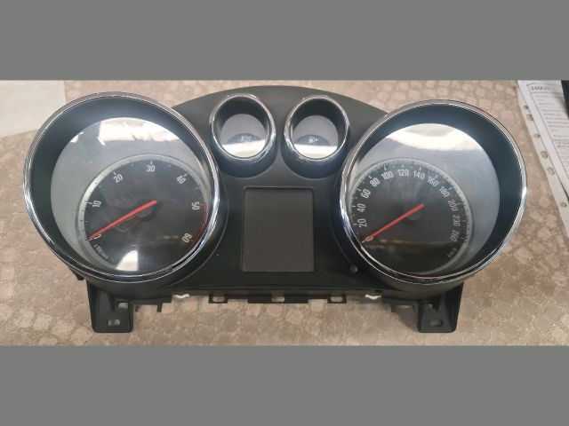 bontott OPEL ASTRA J Kilométeróra