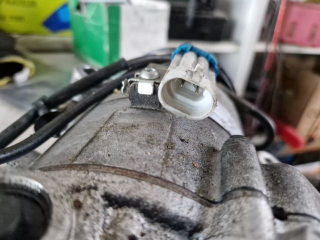 bontott OPEL ASTRA J Klímakompresszor