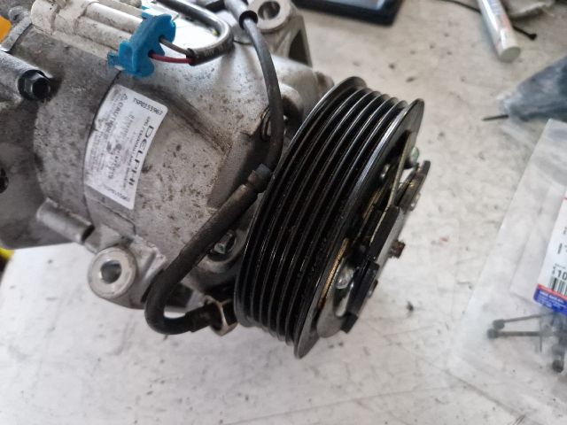 bontott OPEL ASTRA J Klímakompresszor