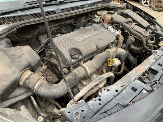 bontott OPEL ASTRA J Komplett Motor (Segédberendezésekkel)