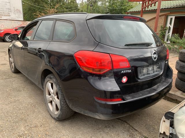 bontott OPEL ASTRA J Komplett Motor (Segédberendezésekkel)