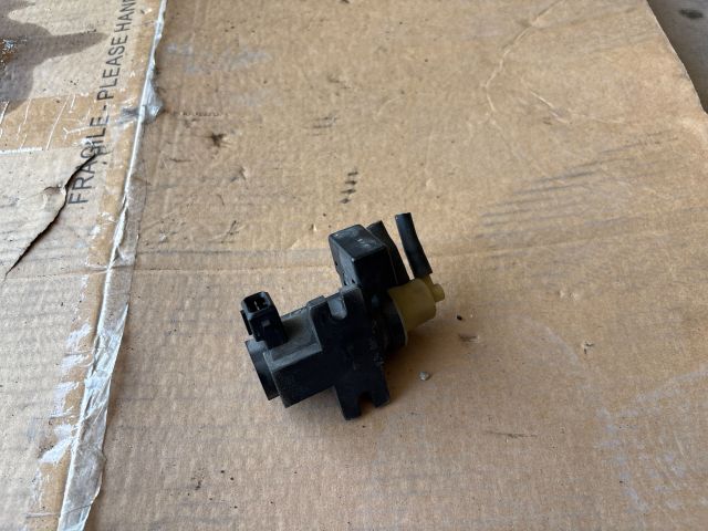 bontott OPEL ASTRA J Lefújószelep