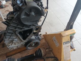 bontott OPEL ASTRA J Motor (Fűzött blokk hengerfejjel)