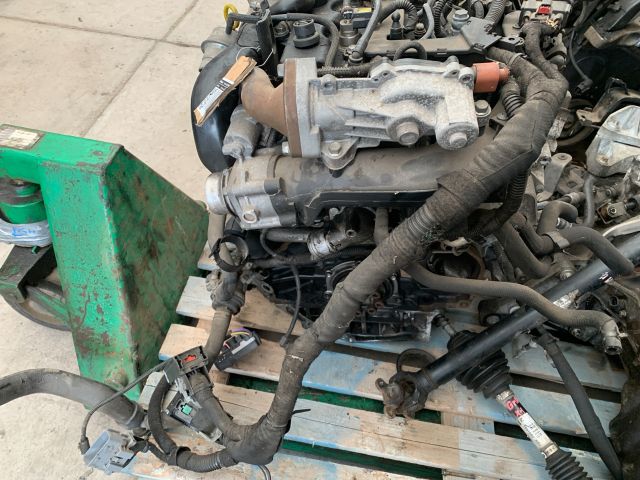 bontott OPEL ASTRA J Motor (Fűzött blokk hengerfejjel)