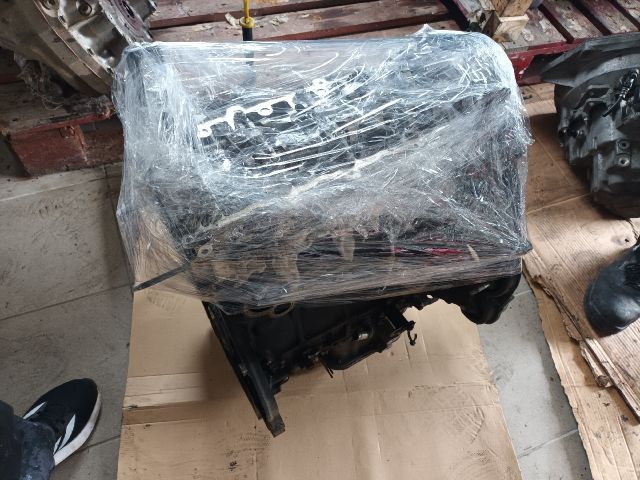 bontott OPEL ASTRA J Motor (Fűzött blokk hengerfejjel)