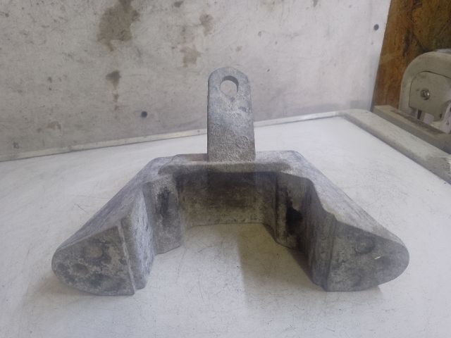 bontott OPEL ASTRA J Motor Tartó Bak Bal