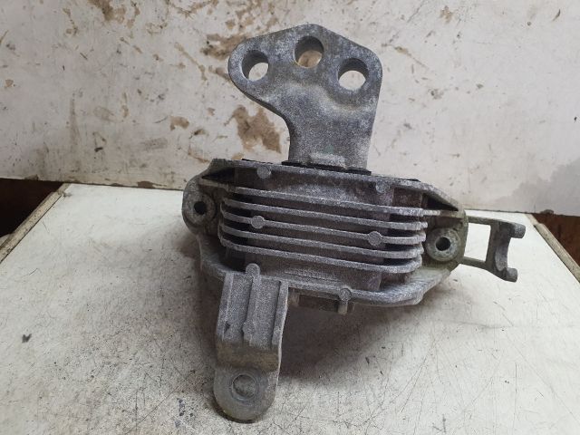 bontott OPEL ASTRA J Motor Tartó Bak (Fém)